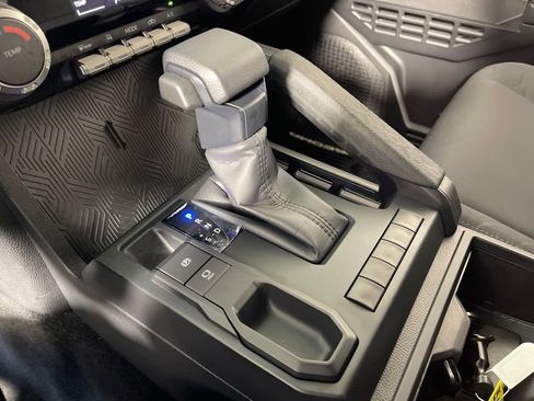 Used 2025 Toyota Tacoma SR image 22