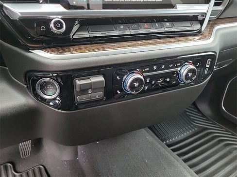 New 2026 GMC Sierra 2500 SLE w/ SLE Value Package; image 27