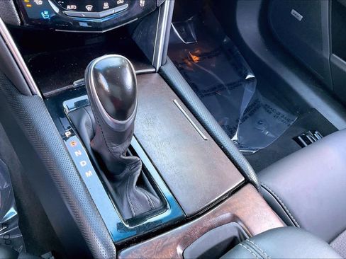 Used 2019 Cadillac XTS Luxury image 32