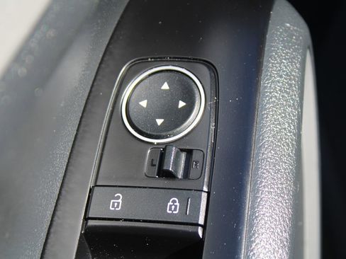 Certified 2022 Kia Soul LX w/ Technology Package image 20