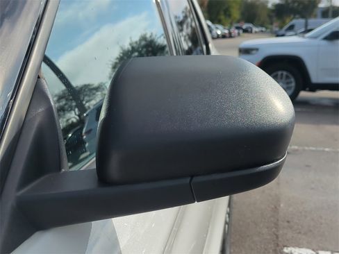 Used 2022 Ford Explorer XLT w/ Class IV Trailer Tow Package image 13