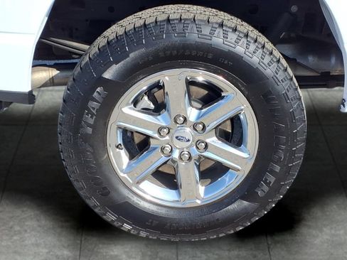 Used 2025 Ford F150 XLT w/ Equipment Group 301A Standard AWD/4WD image 9