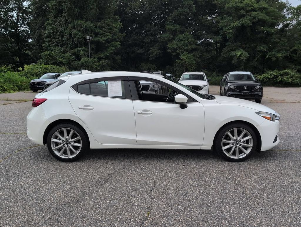 Used 2017 MAZDA MAZDA3 Grand Touring FWD image 3