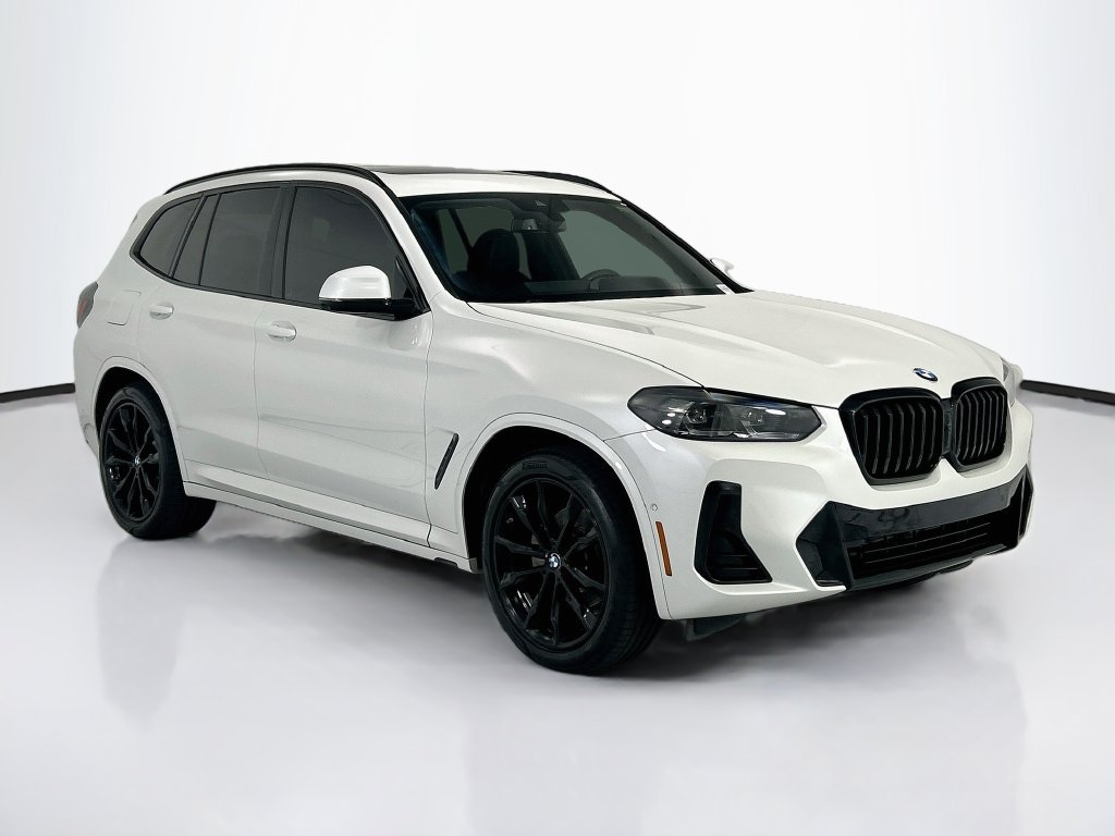 Certified 2024 BMW X3 xDrive30i w/ Premium Package AWD/4WD image 3