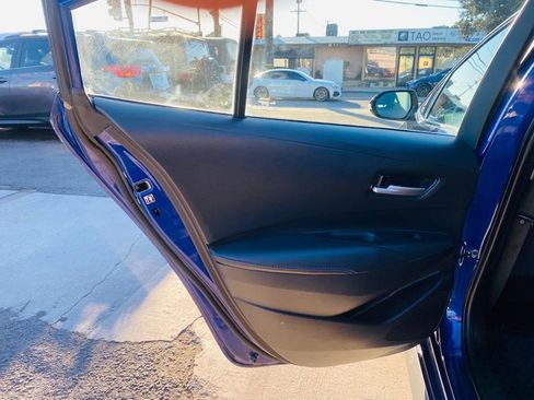 Used 2020 Toyota Corolla SE w/ Carpet Mat Package (TMS) image 25