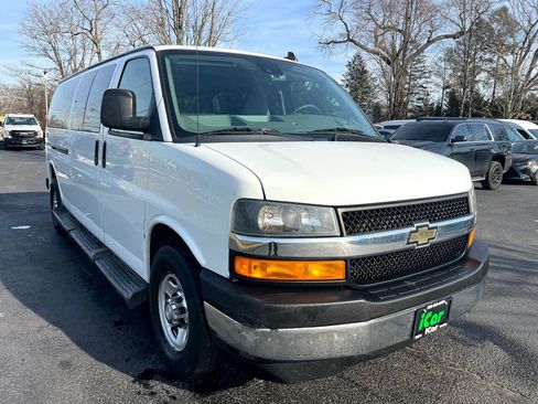 Used 2019 Chevrolet Express 3500 LT w/ LT Preferred Equipment Group image 4