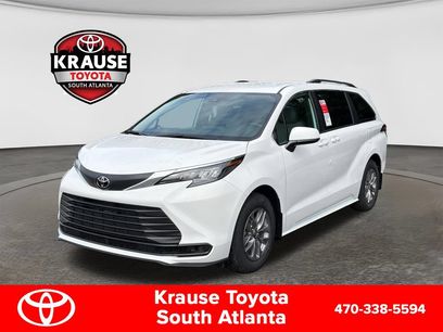 New 2026 Toyota Sienna LE