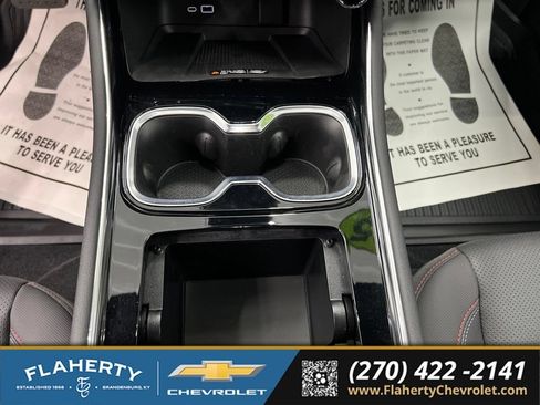 Used 2025 Chevrolet Traverse Z71 w/ Enhanced Driving Package AWD/4WD image 33