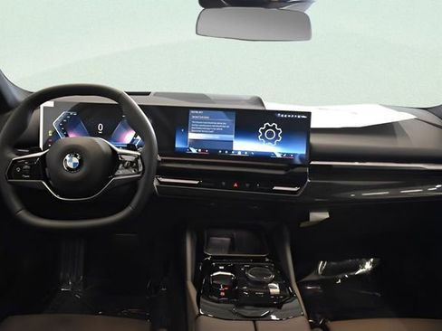 New 2026 BMW 530i xDrive w/ Premium Package AWD/4WD image 5