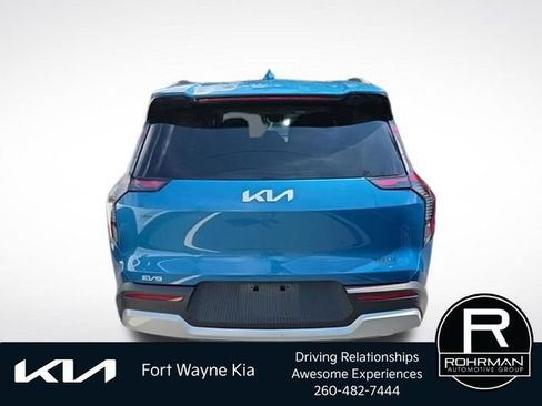Certified 2024 Kia EV9 Wind AWD/4WD image 4