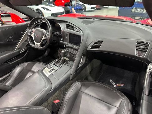 Used 2018 Chevrolet Corvette Stingray Convertible w/ 3LT Preferred Equipment Group RWD image 10
