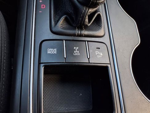 Used 2016 Kia Sorento LX w/ LX Convenience Package image 21