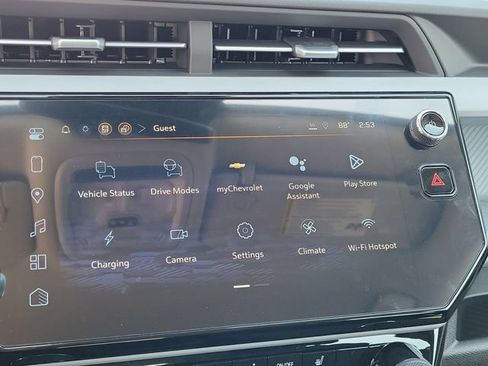 New 2027 Chevrolet Bolt LT w/ Comfort Package FWD image 24