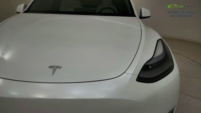 Used 2025 Tesla Model Y Performance AWD/4WD image 24