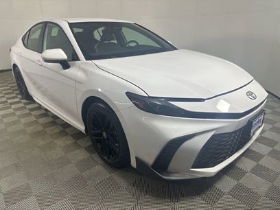 Used 2025 Toyota Camry SE
