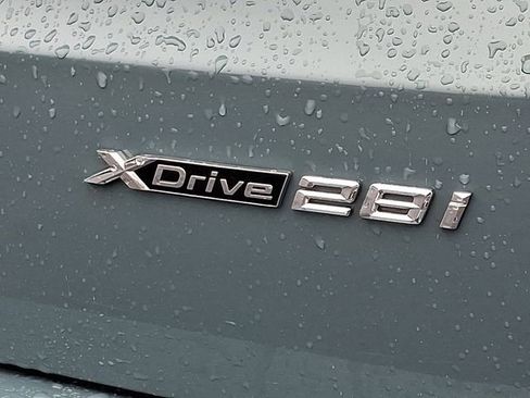 Used 2024 BMW X1 xDrive28i w/ Premium Package image 32