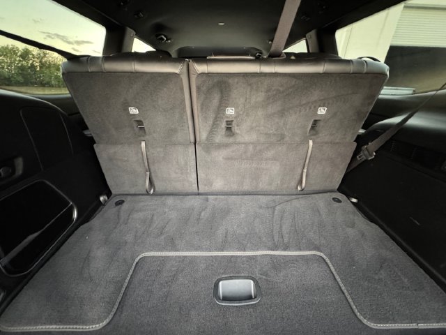 Used 2025 Jeep Wagoneer 4WD image 32