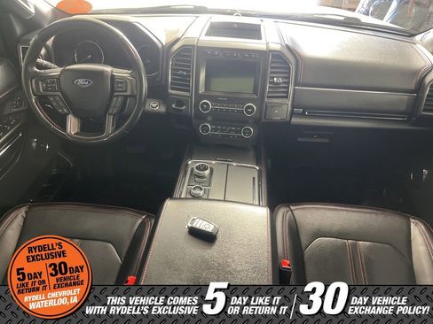 Used 2021 Ford Expedition Max Limited image 19