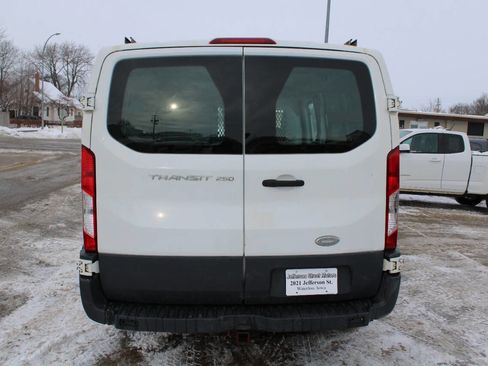 Used 2015 Ford Transit 250 250 3dr SWB Low Roof Cargo Van w/ Exterior Upgrade Package image 4