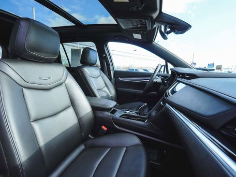 Used 2024 Cadillac XT6 Luxury image 45