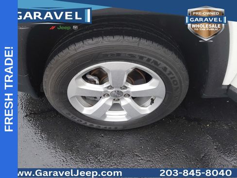 Used 2019 Jeep Compass Latitude w/ Popular Equipment Group AWD/4WD image 28