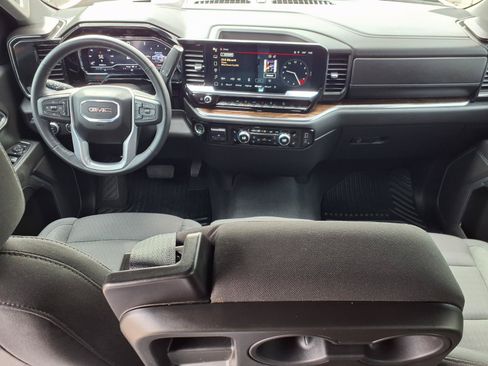 Used 2024 GMC Sierra 1500 Elevation w/ X31 Off-Road Package AWD/4WD image 17