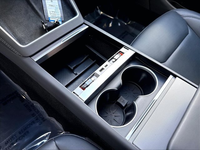 Used 2026 Tesla Model Y 2WD image 14