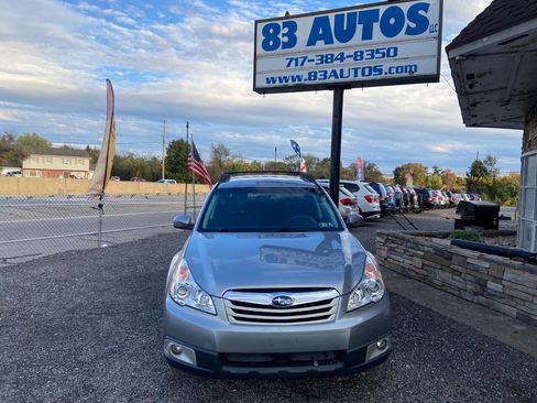 Used 2011 Subaru Outback 3.6R Premium image 2