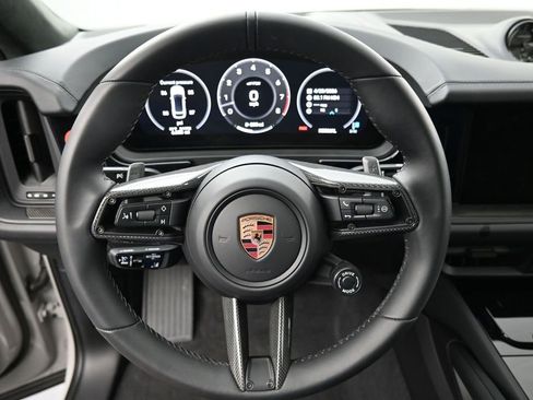 Certified 2026 Porsche Cayenne GTS AWD/4WD image 11