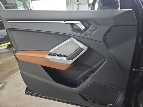 Used 2024 Audi Q3 2.0T Premium Plus image 28