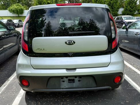 Used 2018 Kia Soul w/ Convenience Package FWD image 5