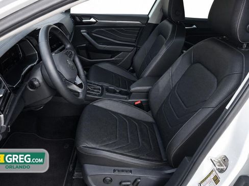 Used 2023 Volkswagen Jetta SEL FWD image 10