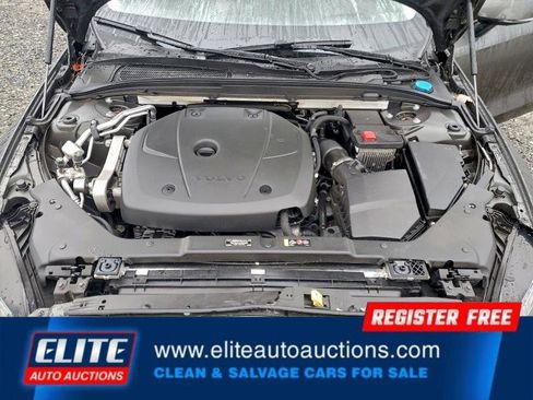 Used 2021 Volvo V60 T5 Cross Country w/ Advanced Package image 23