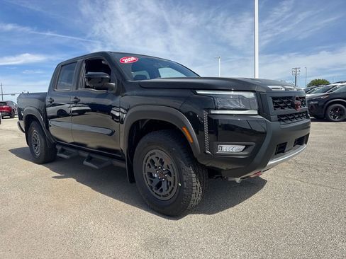 New 2026 Nissan Frontier PRO-4X w/ Pro-4x Convenience Package image 8