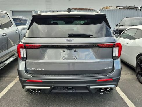 Used 2025 Ford Explorer Platinum w/ Ultimate Package AWD/4WD image 8