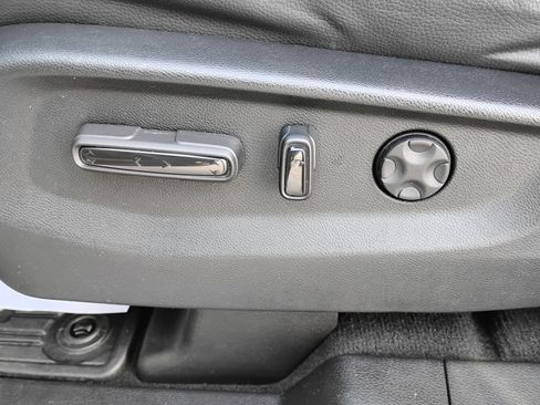 Used 2024 Honda Odyssey Touring image 14