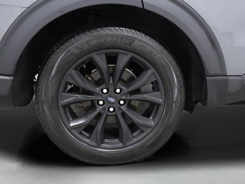 Used 2022 Ford Explorer Limited image 35