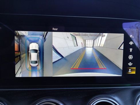 Used 2022 Mercedes-Benz E 350 Sedan image 18