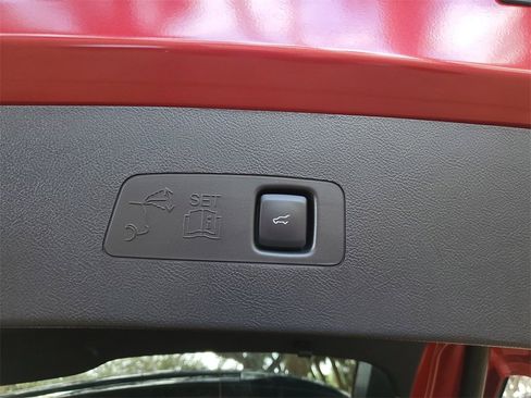 Used 2023 Lincoln Corsair Reserve w/ Jet Appearance Package image 7