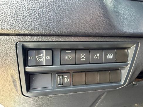 Used 2024 Toyota Tundra SR AWD/4WD image 15