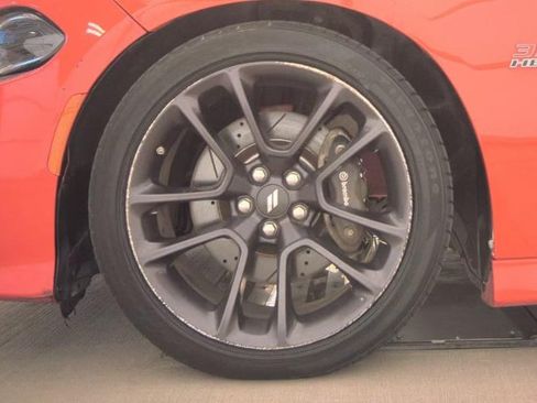 Used 2019 Dodge Charger Scat Pack RWD image 7