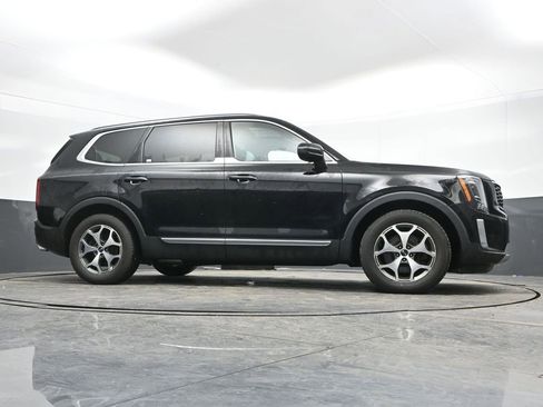 Used 2021 Kia Telluride EX image 47