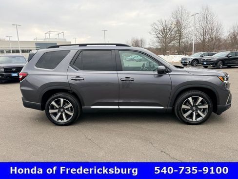 Certified 2025 Honda Pilot Elite image 7
