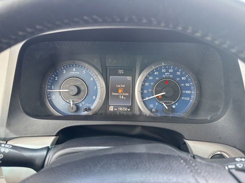 Used 2015 Toyota Sienna FWD image 12
