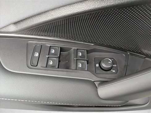 New 2026 Volkswagen Tiguan SE image 10