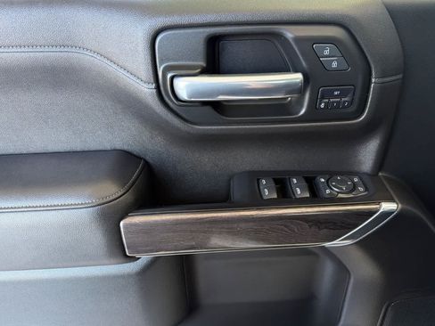 Used 2019 Chevrolet Silverado 1500 LTZ w/ LTZ Plus Package AWD/4WD image 12