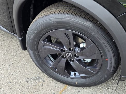 New 2026 Nissan Rogue SV FWD image 9