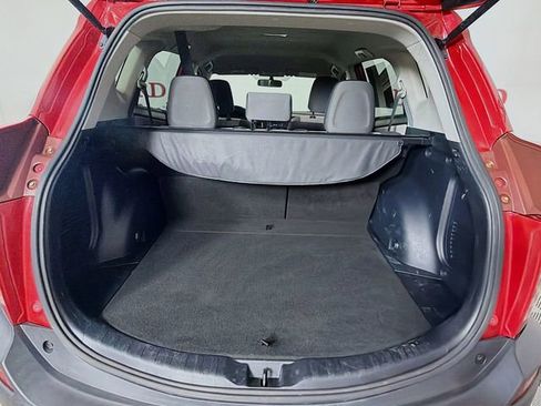 Used 2014 Toyota RAV4 LE FWD image 28