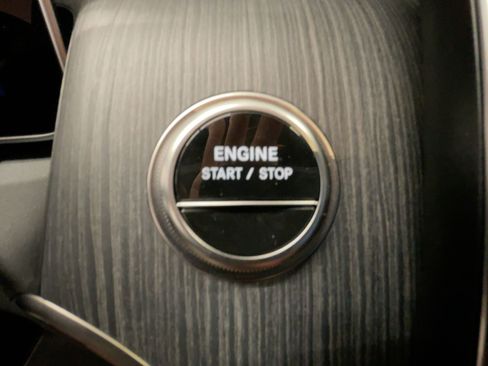 New 2025 Mercedes-Benz GLC 350e 4MATIC image 25