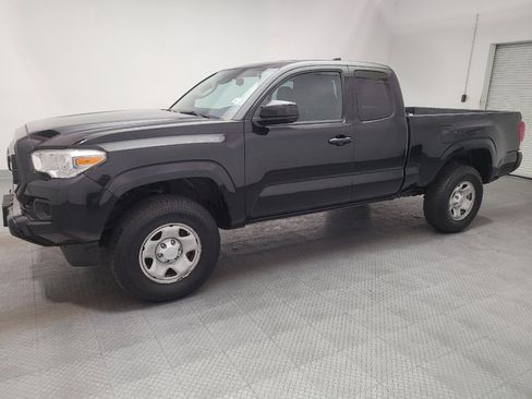 Used 2020 Toyota Tacoma SR w/ SR Convenience Package RWD image 2